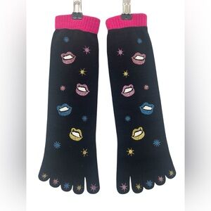 Black Toe Socks with Colorful Lip Print